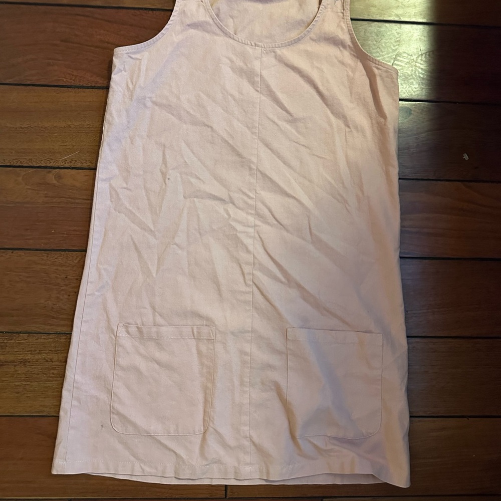 Sleeveless Pink Dress with Pockets